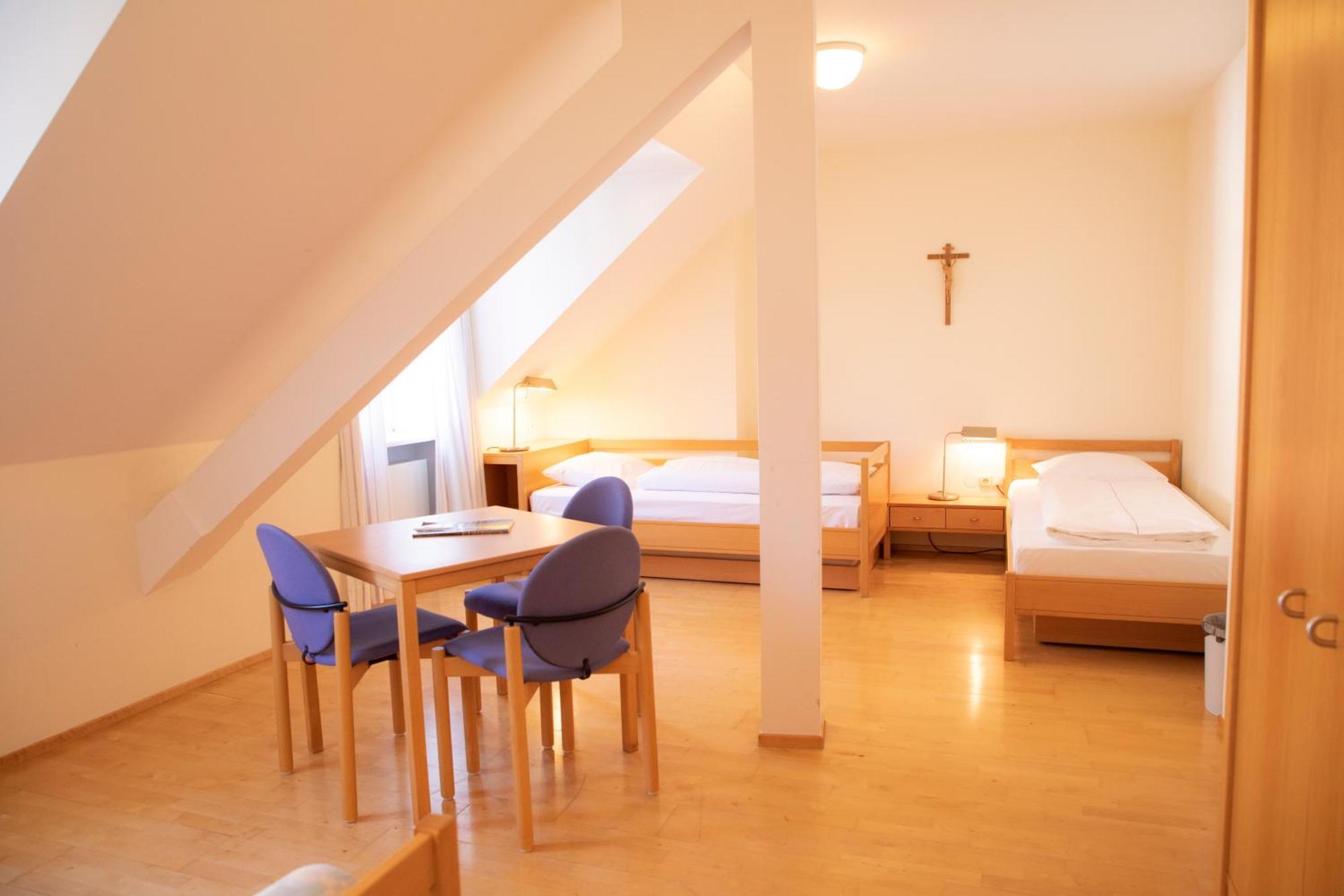 Haus Der Begegnung Heilig Geist Ξενοδοχείο Μπουργκχάουζεν Εξωτερικό φωτογραφία